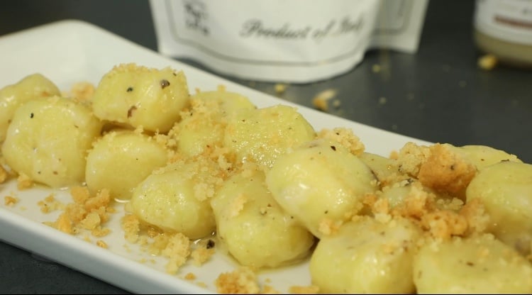 Картофени ньоки с масло от бял трюфел и пармезан